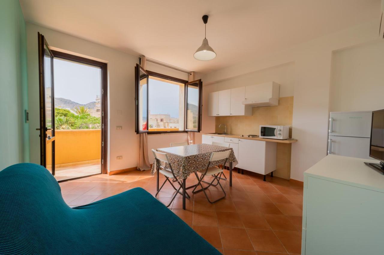 Elimi - In Citta * Favignana