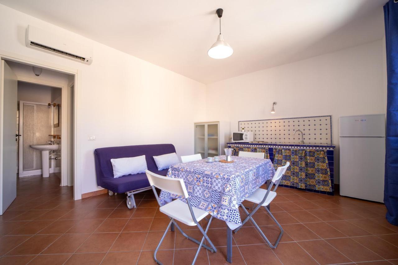 Elimi - In Citta * Favignana